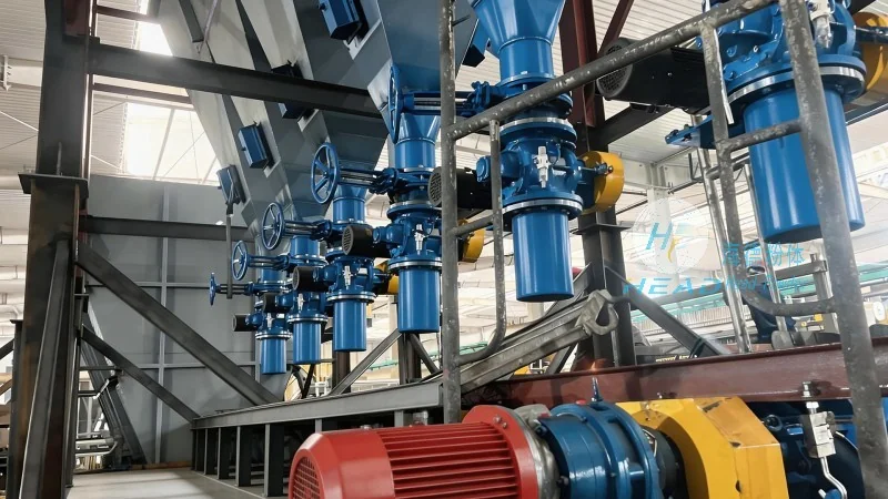 Edible Salt Pneumatic Conveying: Methods and Systems